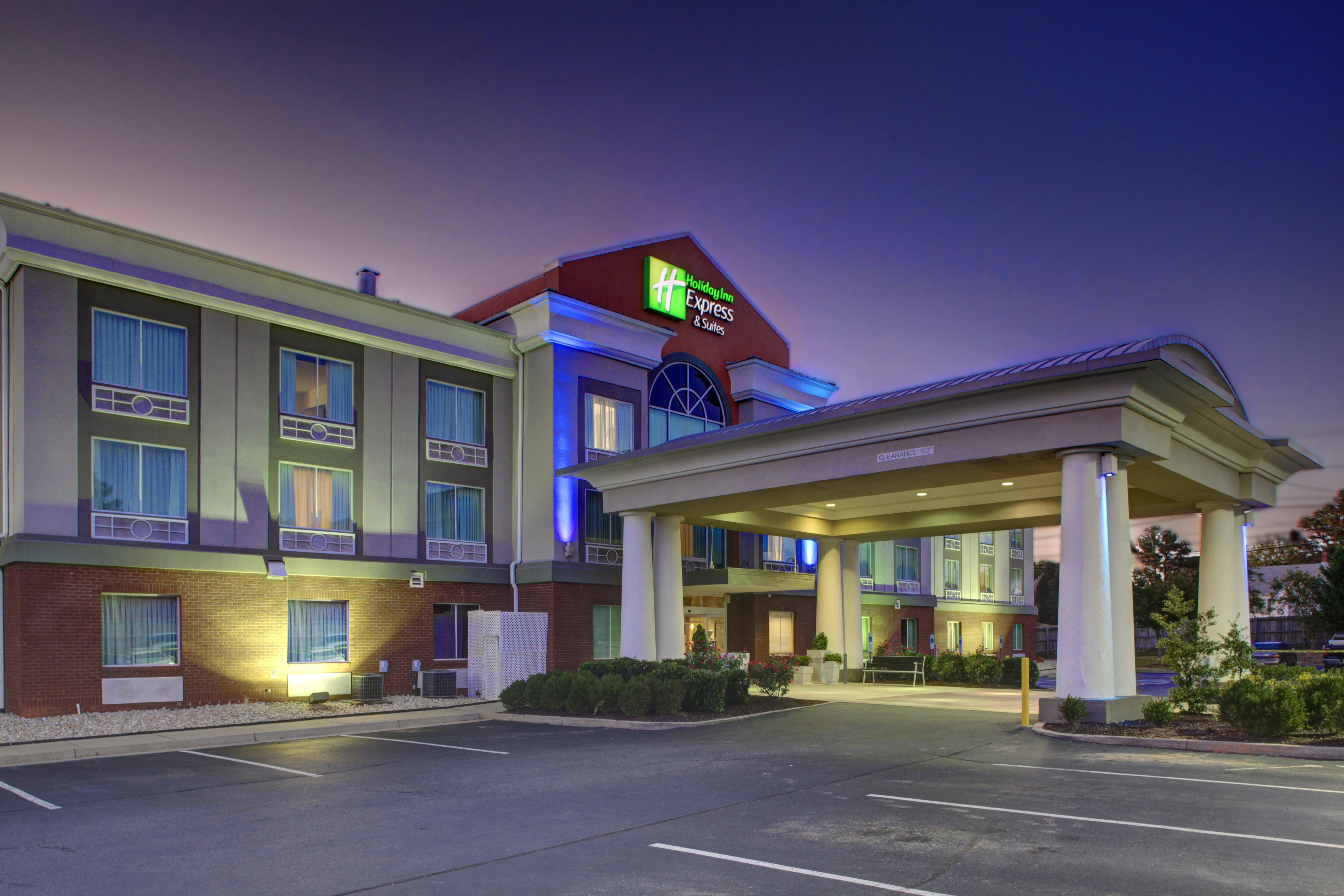 Holiday Inn Express Hotel & Suites Emporia, An Ihg Hotel Zewnętrze zdjęcie