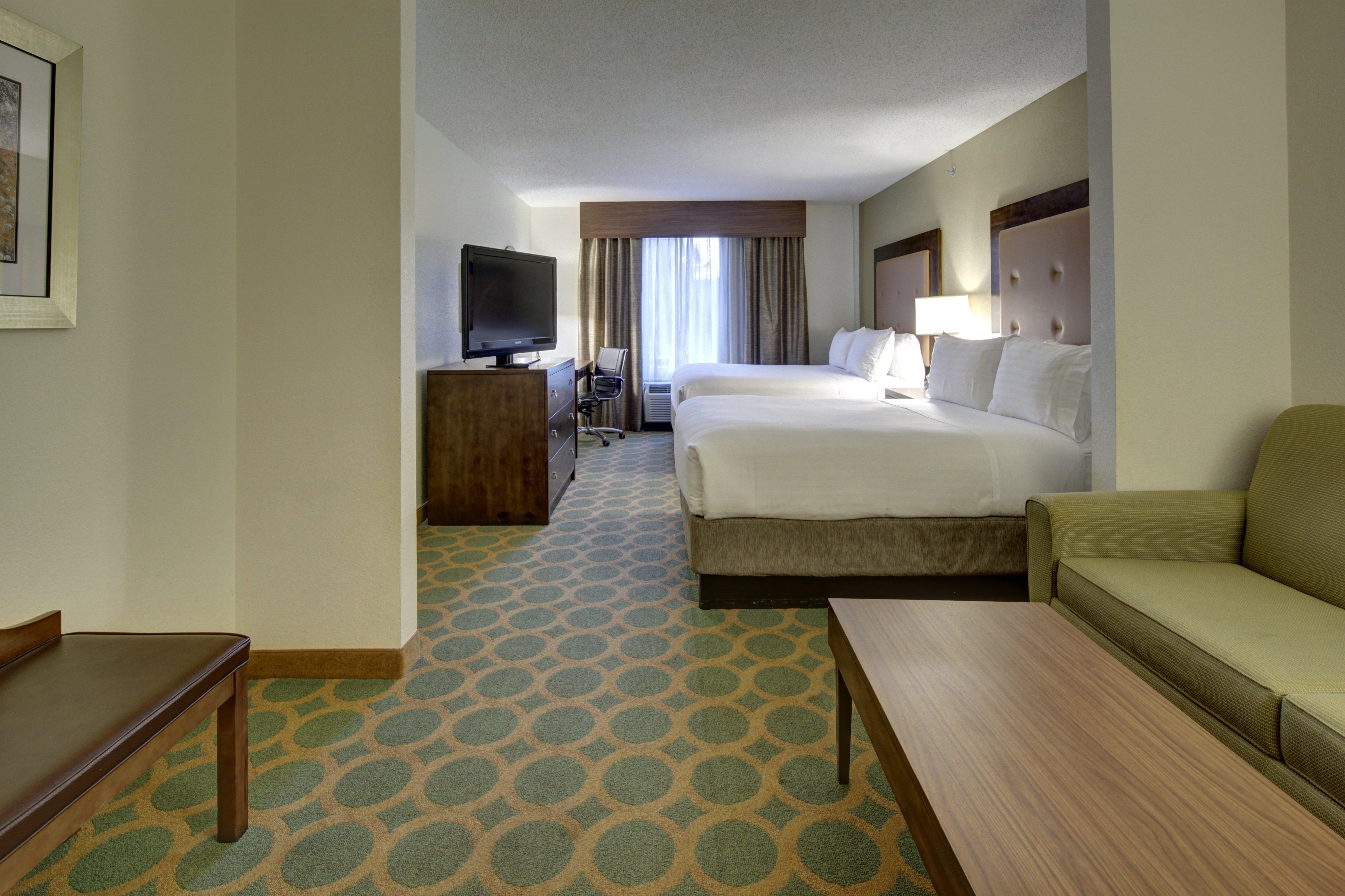 Holiday Inn Express Hotel & Suites Emporia, An Ihg Hotel Zewnętrze zdjęcie